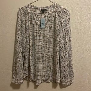 Ann Taylor multicolor women’s dress shirt, large petite